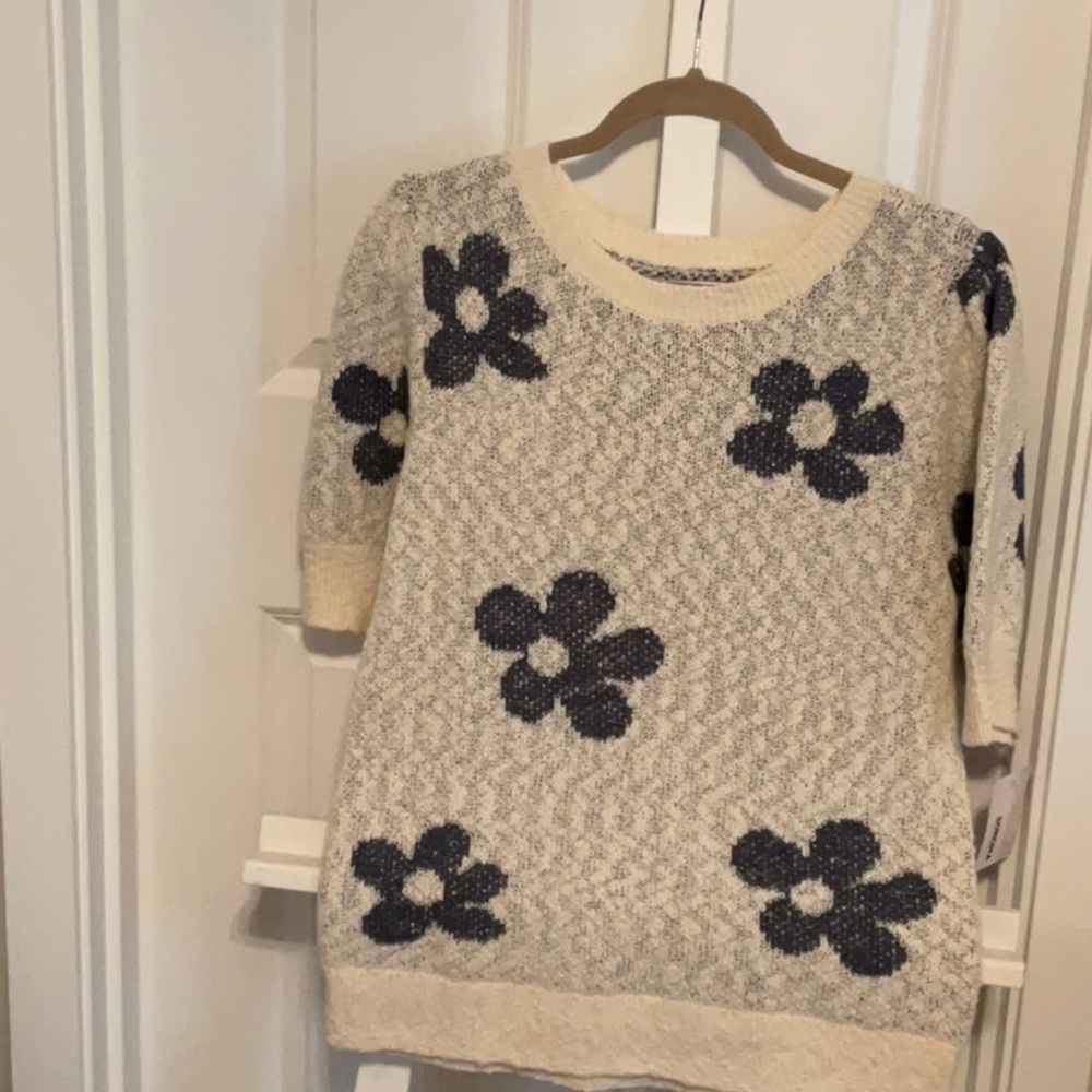NWT.  SIze L cream over black knit sweater with scattered black knit flowers. - Picture 3 of 4